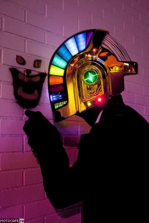 Шлем Daft Punk: Диско-шар больше не нужен