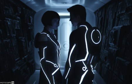 Вокруг Tron-а. Еще одна реплика по еще не вышедшему фильму