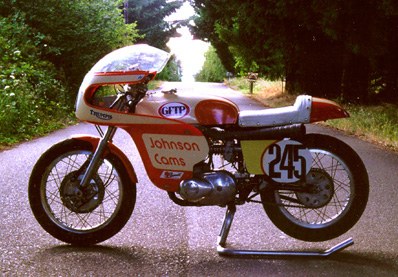 Triumph 500 Daytona. Классический подход к построению кафе рейсера