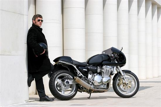 Каферейсер Triumph Thuderbird Job&Race