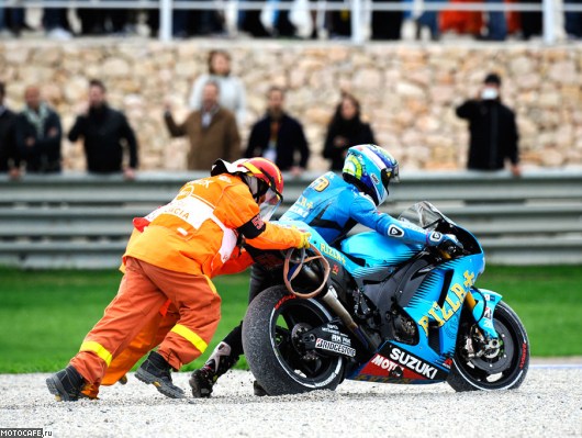 Suzuki уходит из MotoGP, но высказывает надежду на возвращение в 2014 году