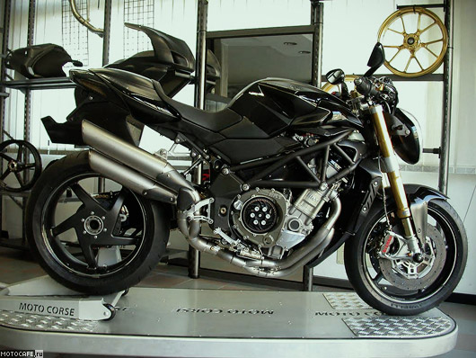 MV Agusta Brutale 1133 Evo-CA: дьявол в деталях