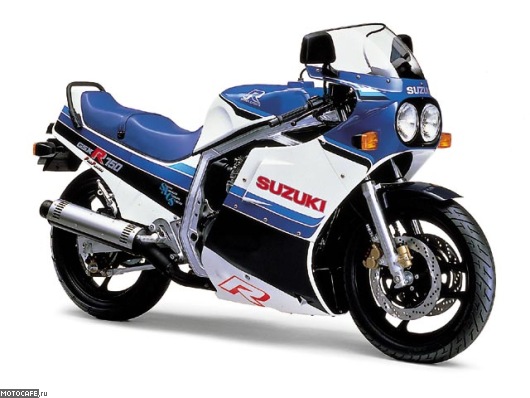 26 лет Suzuki GSX-R