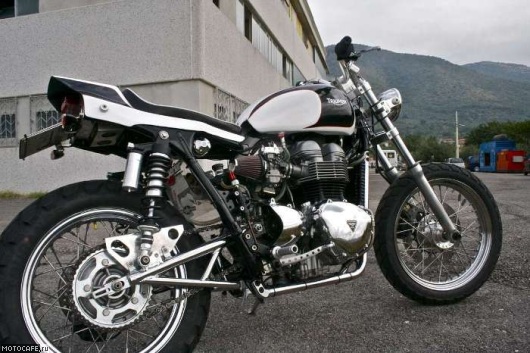 Флэт-трекер из Triumph Bonneville в итальянском стиле