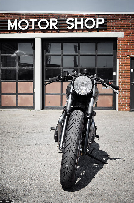 «Огрубевший» Triumph Thruxton от Wrenchmonkees